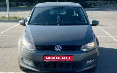 Volkswagen Polo VI (EU Market), 2010 год, 860 000 рублей, 1 фотография