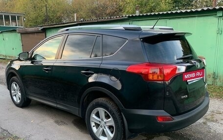 Toyota RAV4, 2014 год, 1 880 000 рублей, 4 фотография