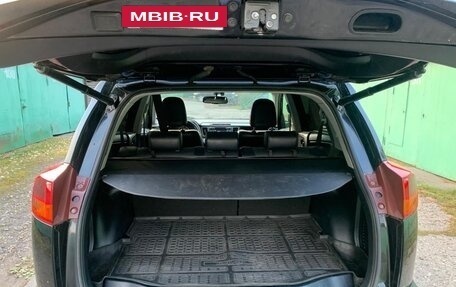 Toyota RAV4, 2014 год, 1 880 000 рублей, 11 фотография