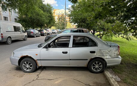 Hyundai Accent II, 2005 год, 300 000 рублей, 2 фотография