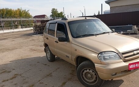 Chevrolet Niva I рестайлинг, 2004 год, 260 000 рублей, 6 фотография