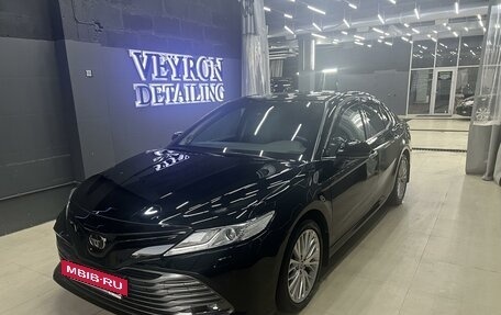 Toyota Camry, 2020 год, 3 450 000 рублей, 3 фотография