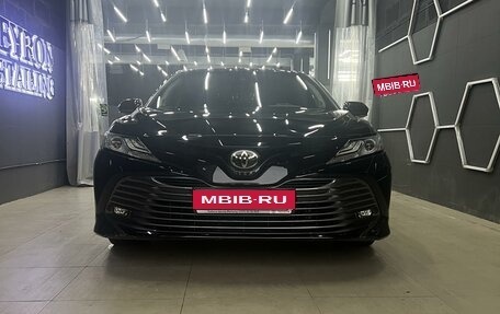 Toyota Camry, 2020 год, 3 450 000 рублей, 2 фотография