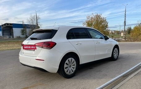 Mercedes-Benz A-Класс, 2019 год, 2 650 000 рублей, 5 фотография