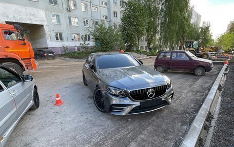 Mercedes-Benz E-Класс AMG, 2017 год, 5 800 000 рублей, 2 фотография