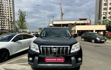 Toyota Land Cruiser Prado 150 рестайлинг 2, 2010 год, 2 999 999 рублей, 3 фотография