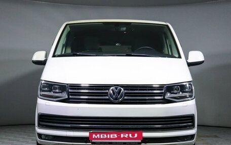 Volkswagen Multivan T6 рестайлинг, 2015 год, 3 670 000 рублей, 2 фотография