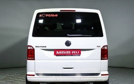 Volkswagen Multivan T6 рестайлинг, 2015 год, 3 670 000 рублей, 5 фотография