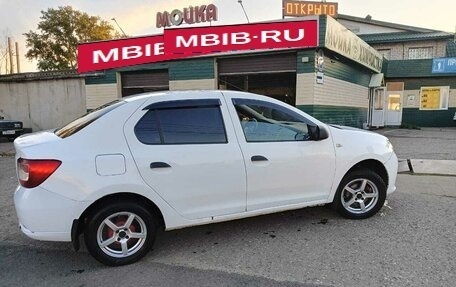 Renault Logan II, 2016 год, 535 000 рублей, 3 фотография