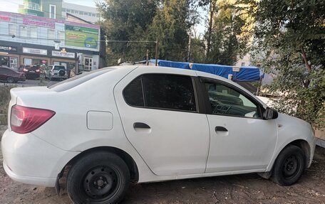 Renault Logan II, 2019 год, 670 000 рублей, 7 фотография