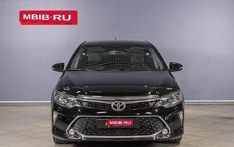 Toyota Camry, 2017 год, 2 443 000 рублей, 10 фотография