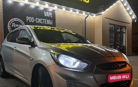 Hyundai Solaris II рестайлинг, 2012 год, 930 000 рублей, 8 фотография