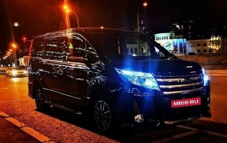 Toyota Noah III, 2014 год, 2 500 000 рублей, 12 фотография