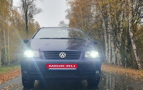 Volkswagen Sharan I рестайлинг, 2002 год, 620 000 рублей, 2 фотография