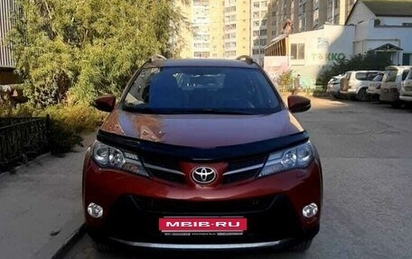 Toyota RAV4, 2014 год, 2 250 000 рублей, 4 фотография