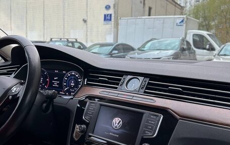 Volkswagen Passat B8 рестайлинг, 2017 год, 2 900 000 рублей, 4 фотография