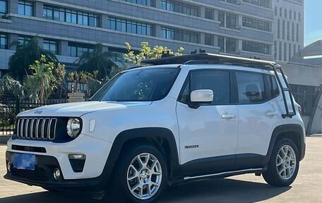 Jeep Renegade I рестайлинг, 2021 год, 1 580 000 рублей, 1 фотография