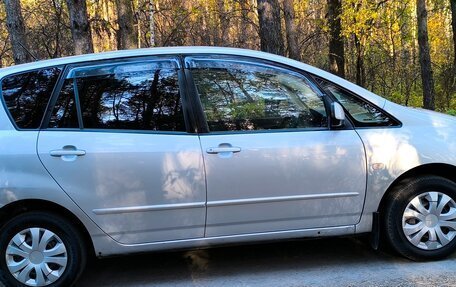 Toyota Corolla Spacio II, 2003 год, 695 000 рублей, 4 фотография