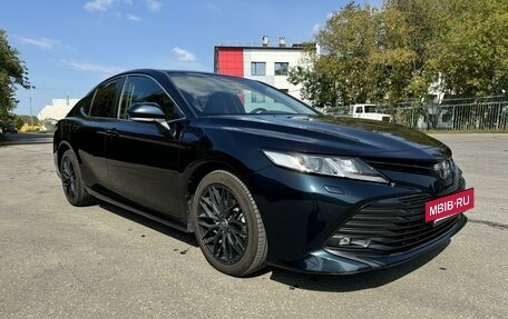 Toyota Camry, 2020 год, 3 250 000 рублей, 4 фотография