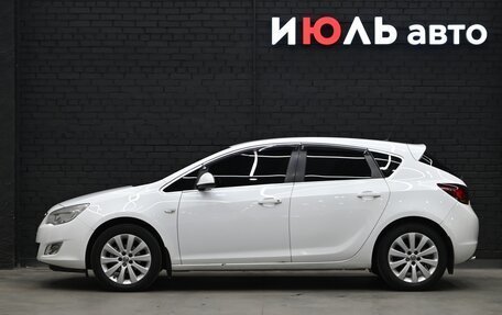 Opel Astra J, 2011 год, 740 000 рублей, 8 фотография