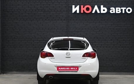 Opel Astra J, 2011 год, 740 000 рублей, 4 фотография