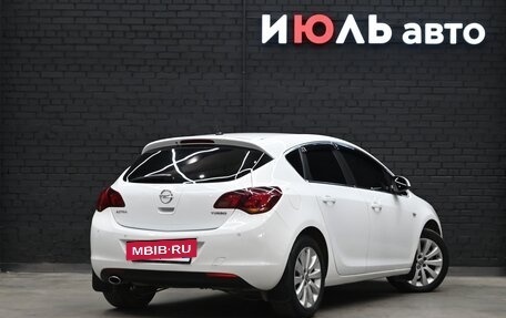 Opel Astra J, 2011 год, 740 000 рублей, 7 фотография