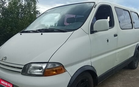 Toyota HiAce, 1997 год, 450 000 рублей, 3 фотография