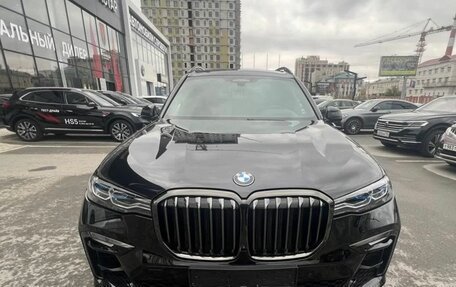 BMW X7, 2021 год, 10 990 000 рублей, 2 фотография