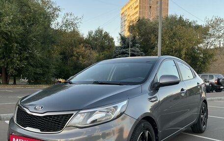 KIA Rio III рестайлинг, 2017 год, 1 090 000 рублей, 2 фотография