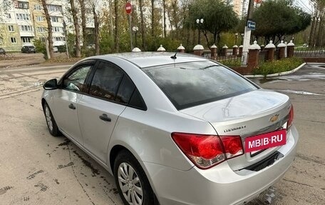 Chevrolet Cruze II, 2012 год, 570 000 рублей, 3 фотография