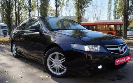 Honda Accord VII рестайлинг, 2005 год, 785 000 рублей, 1 фотография