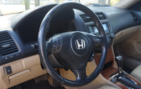 Honda Accord VII рестайлинг, 2005 год, 785 000 рублей, 9 фотография