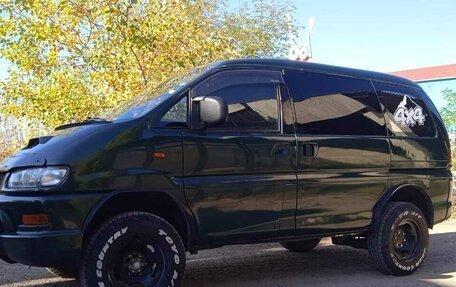 Mitsubishi Delica IV, 1998 год, 850 000 рублей, 2 фотография