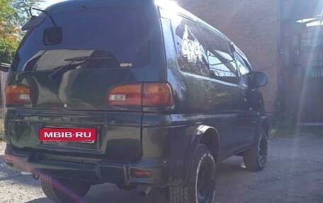 Mitsubishi Delica IV, 1998 год, 850 000 рублей, 6 фотография