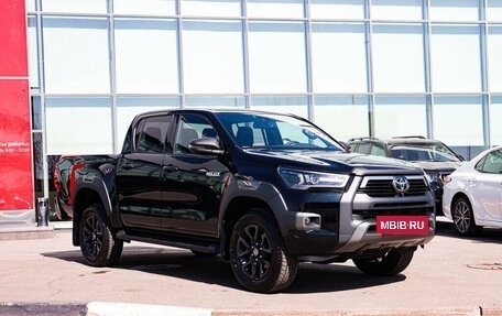 Toyota Hilux VIII, 2022 год, 8 190 000 рублей, 3 фотография