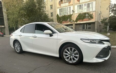 Toyota Camry, 2019 год, 3 100 000 рублей, 1 фотография