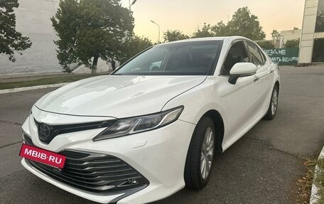 Toyota Camry, 2019 год, 3 100 000 рублей, 13 фотография