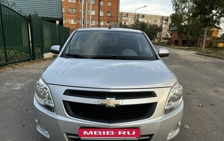 Chevrolet Cobalt II, 2013 год, 625 000 рублей, 2 фотография