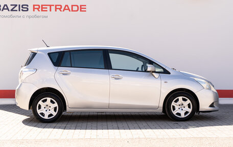 Toyota Verso I, 2011 год, 1 080 000 рублей, 4 фотография