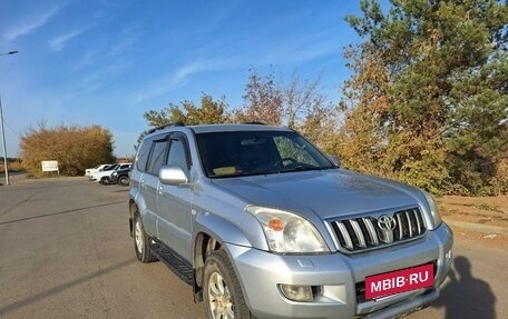 Toyota Land Cruiser Prado 120 рестайлинг, 2006 год, 1 700 000 рублей, 2 фотография