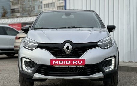 Renault Kaptur I рестайлинг, 2019 год, 1 680 000 рублей, 2 фотография