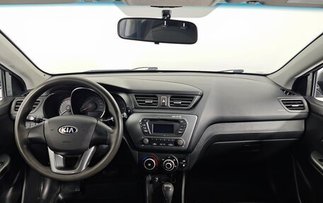 KIA Rio III рестайлинг, 2013 год, 999 000 рублей, 13 фотография