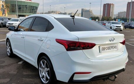 Hyundai Solaris II рестайлинг, 2018 год, 1 390 000 рублей, 2 фотография