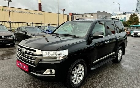 Toyota Land Cruiser 200, 2018 год, 6 630 000 рублей, 1 фотография