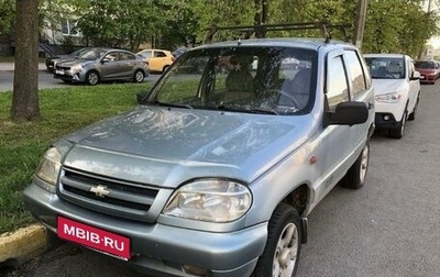 Chevrolet Niva I рестайлинг, 2004 год, 120 000 рублей, 1 фотография