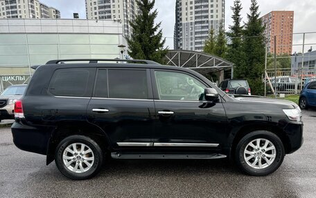 Toyota Land Cruiser 200, 2018 год, 6 630 000 рублей, 4 фотография