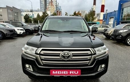 Toyota Land Cruiser 200, 2018 год, 6 630 000 рублей, 2 фотография