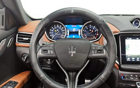 Maserati Ghibli, 2020 год, 6 100 000 рублей, 9 фотография