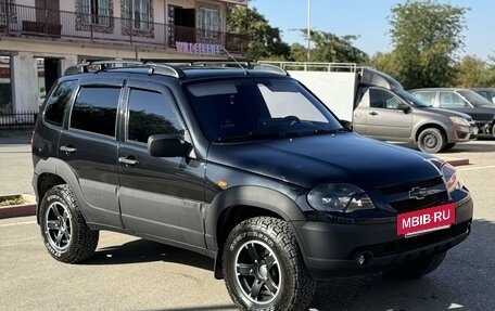 Chevrolet Niva I рестайлинг, 2011 год, 650 000 рублей, 2 фотография