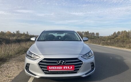 Hyundai Elantra VI рестайлинг, 2017 год, 1 650 000 рублей, 3 фотография